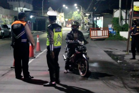 Sanksi pelanggar PSBB tidak bisa urus SIM dan SKCK