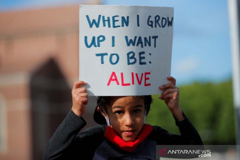 Unjuk rasa memprotes kematian George Flyod