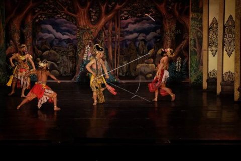 Pentas wayang orang disiarkan secara daring