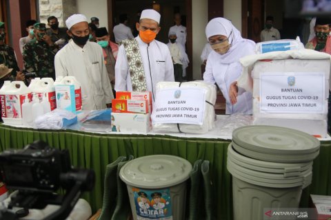 Pencanangan Lirboyo menjadi pondok pesantren tangguh COVID-19