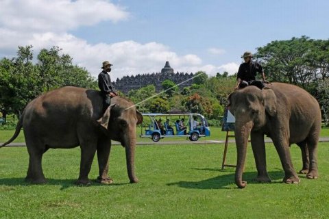 Penerapan standar era normal baru wisata Candi Borobudur