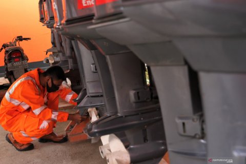 PERSIAPAN BASARNAS KENDARI KE LOKASI BANJIR DI KONAWE UTARA