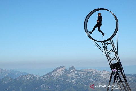 Akrobat "Wheel Of The Death" usai penguncian wilayah di Swiss