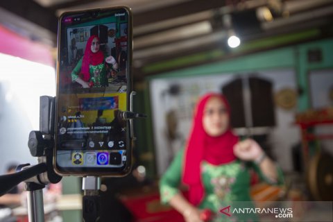 Pentas daring peduli seniman Betawi