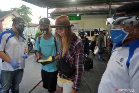 Pelayanan kapal cepat Mentawai kembali dibuka