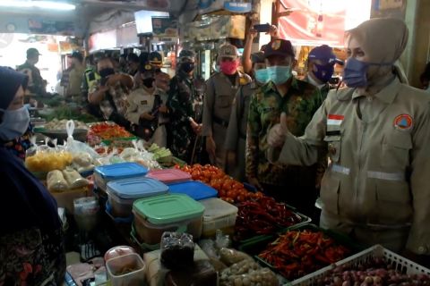 Upaya Pemkab Jember ciptakan pasar aman di tengah pandemi