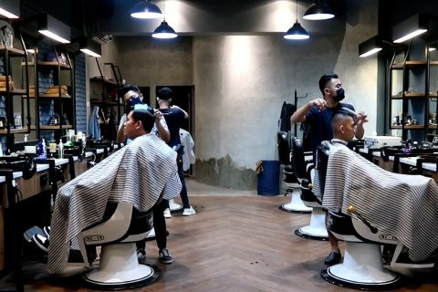 Geliat bisnis "barbershop" di masa transisi
