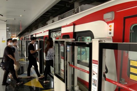 Pengguna LRT naik signifikan di masa transisi PSBB