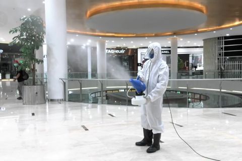 Sejumlah pusat perbelanjaan di Jakarta bersiap jelang normal baru