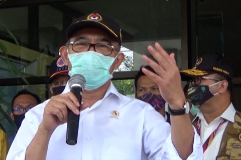 Kasus COVID-19 tinggi, pemerintah beri perhatian khusus di 3 provinsi.