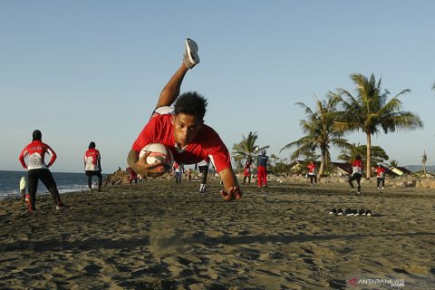 Latihan atlet nasional cabor Rugby