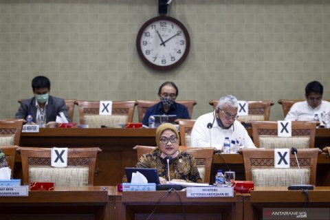 Raker Menaker dengan Komisi IX