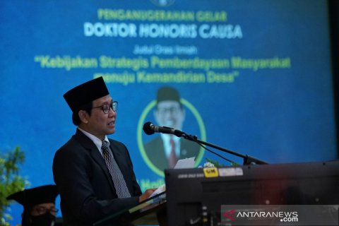 Mendes PDTT peroleh gelar Doktor HC