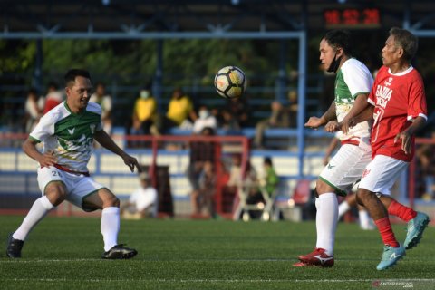 Pertandingan persahabatan mantan pemain timnas