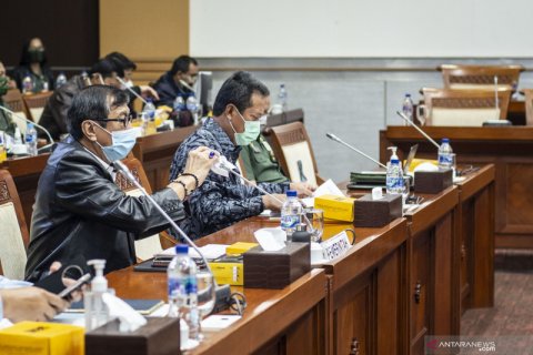 Raker Komisi I DPR dengan pemerintah