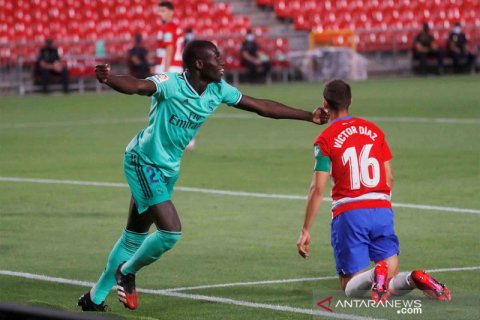 Usai tekuk tuan rumah Granada 1-2,  Los Blancos selangkah lagi menuju juara La Liga