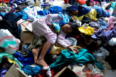 Pengungsi bencana banjir bandang di Luwu Utara