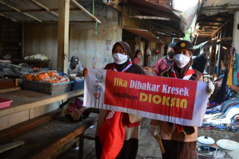 Sosialisasi pengurangan sampah plastik
