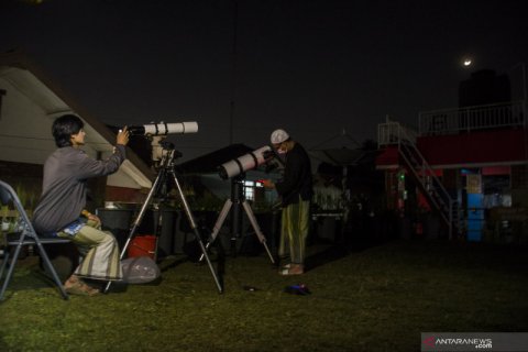 Pemantauan Komet Neowise