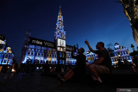 Pertunjukan suara dan cahaya di Belgia