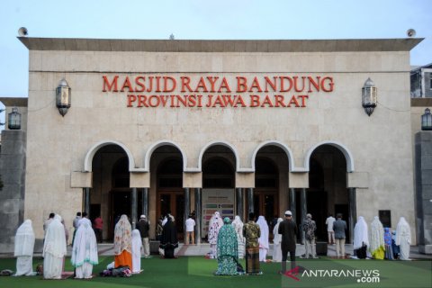 Shalat Idul Adha di Masjid Raya Bandung terapkan protokol kesehatan