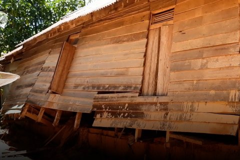 Desa di Mempawah diterjang tanah longsor