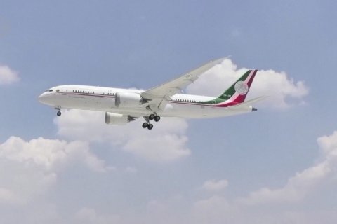 Jet mewah kepresidenan Meksiko yang tak kunjung laku