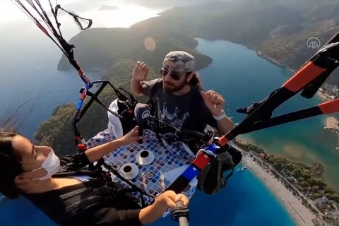 Menyeruput kopi citarasa Turki di langit Oludeniz