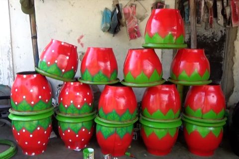 Menyulap ban bekas menjadi barang bernilai jual