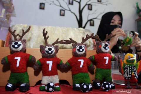 Kerajinan boneka dari bulu domba