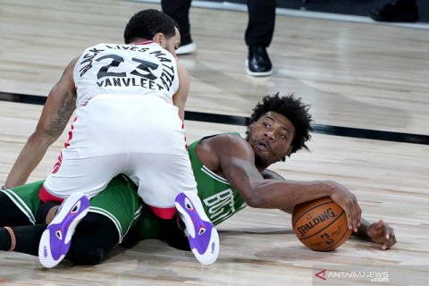 NBA:  Boston Celtics atasi  Toronto Raptors 122 - 100