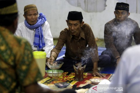 Ritual tolak bala suku Bajo