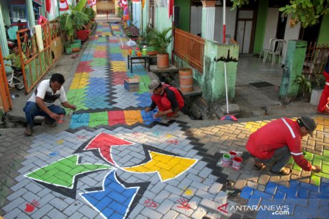 Lomba menghias kampung meriahkan HUT Kemerdekaan RI