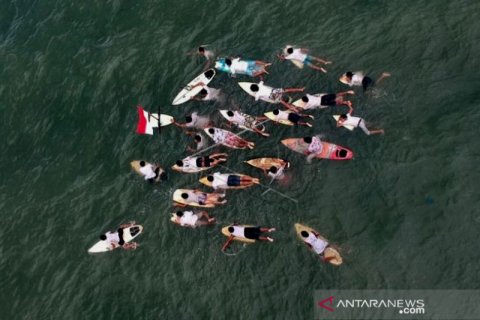 UPACARA BENDERA KOMUNITAS PESELANCAR AIR