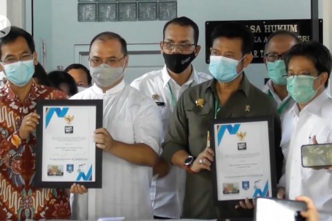 Mentan lepas ekspor 10 ribu ton cangkang sawit