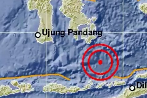 Gempa bumi magnitudo 6,9 dan 5,0 guncang Larantuka NTT