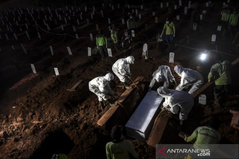Lahan pemakaman jenazah COVID-19 di TPU Pondok Ranggon akan habis dalam dua bulan