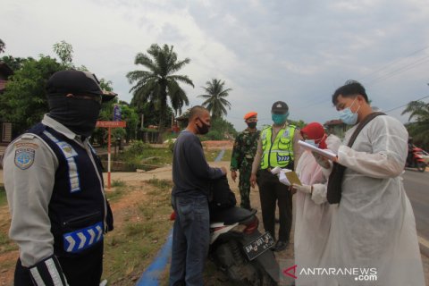 Kasus COVID-19 meningkat, pintu masuk kota Dumai dijaga ketat
