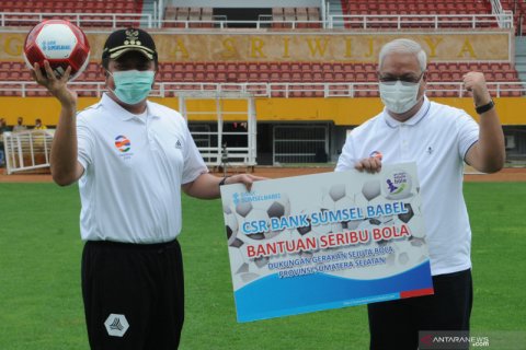 Peluncuran gerakan sejuta bola di Sumsel