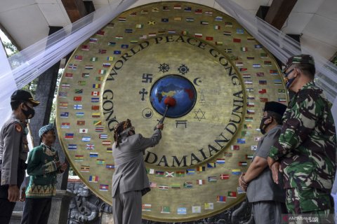 Perayaan Gong Perdamaian Dunia