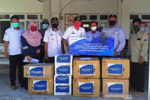 Tenaga kesehatan di Banggai kembali dapat bantuan APD dari DSLNG