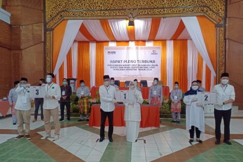 "Ya-Maha", "FC" dan "FB" di Batanghari amankan nomor urut masing-masing