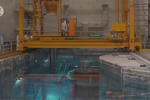 China isi bahan bakar di unit nuklirnya dengan reaktor buatan dalam negeri