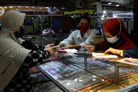  Keuntungan berinvestasi emas bagi warga di tengah COVID-19