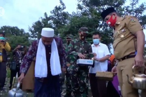 Pemkot Palu ziarah ke pemakaman massal korban bencana