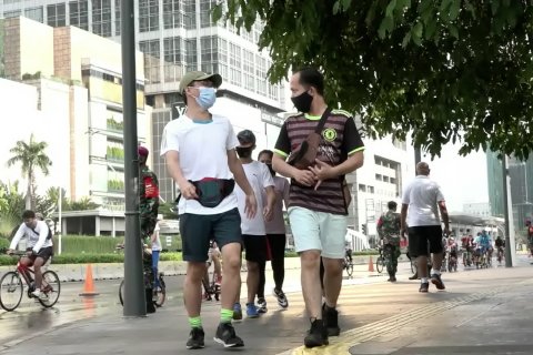 Kata masyarakat soal ramainya Bundaran HI saat PSBB Jakarta
