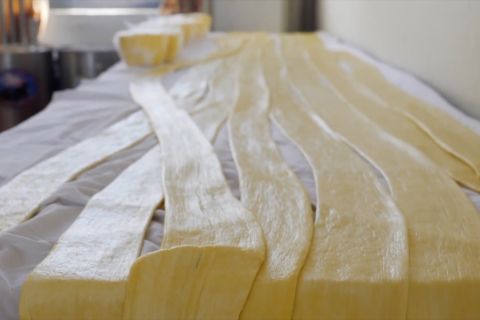 Pembuatan keju yak angkat penduduk Tibet dari kemiskinan