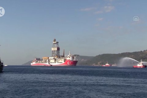 Kapal Kanuni lewati Dardanella dalam perjalanan ke Laut Hitam