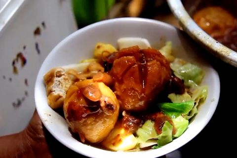 Rujak Bakso berbuah manis, inovasi kuliner berkah pandemi