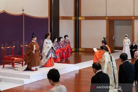 Akishino dinobatkan sebagai pewaris tahta pertama kekaisaran Jepang